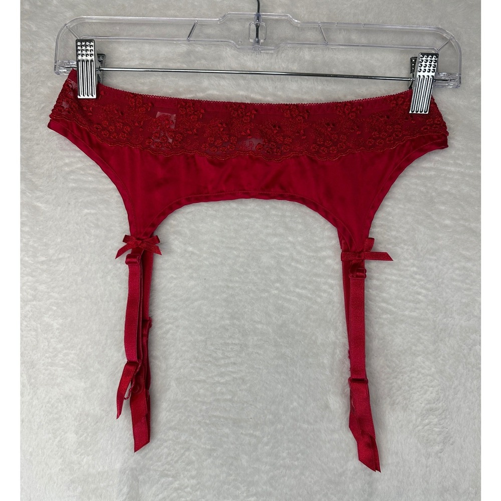 Victoria's Secret Garter Belt Womens M Red Silk Lace Adjustable Straps